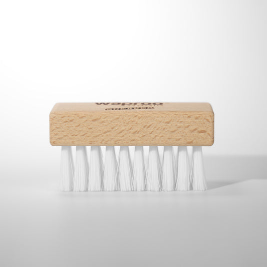 SYNTHETIC SNEAKER BRUSH